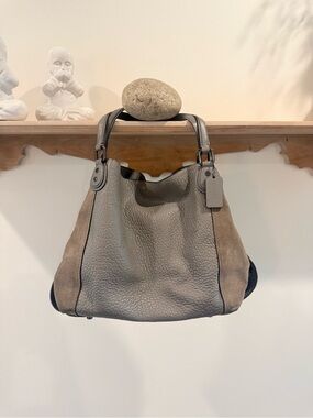 COACH Edie 42 Slouchy Hobo Shoulder Bag Grey Pebble Leather SuedeDescription